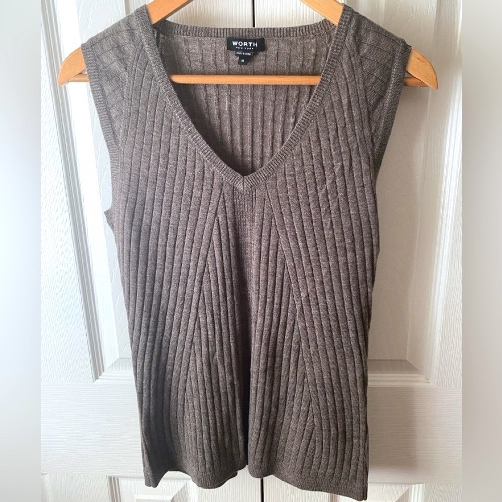 🆕 WORTH New York Heather Lager 100% Wool Rib Scarfed V-Neck Sweater Vest SZ M